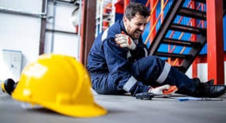 How a Chiropractor Can Help With a Work Injury